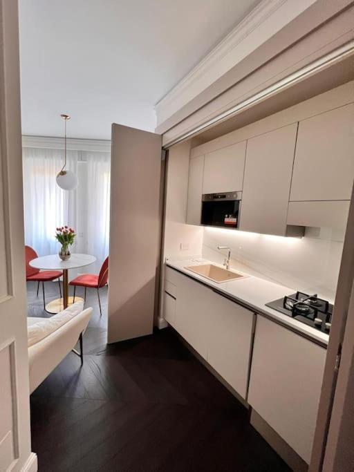 Elegante Appartamento In Zona Tortona-Solari Milano Esterno foto
